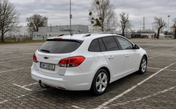 Chevrolet Cruze Kombi 1.8 16V DOHC 141KM 2012 Chevrolet Cruze 1.8 Bezwypadkowy Lift 2012 r. 1.8 Benzyna 141KM, zdjęcie 3