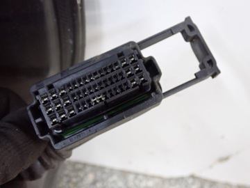 DVEŘE LEVÝ PŘEDNÍ KOMPLETNÍ EVROPA ORIG. HYUNDAI I40 13R