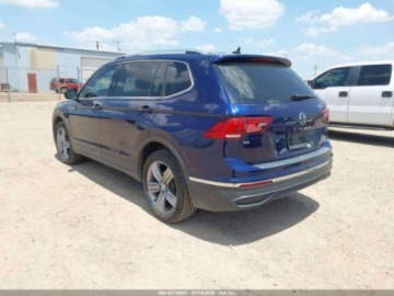 Volkswagen Tiguan II 2022 Volkswagen Tiguan 2.0T SE 2022 2.0 Benzyna 184KM, zdjęcie 3
