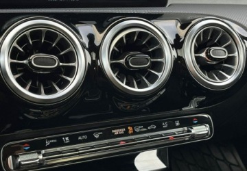 Mercedes CLA C118/X118 Shooting Brake 2.0 200d 150KM 2021 Mercedes-Benz CLA AMG 4Matic Duza Navi FV 23 2.0 Diesel 150KM, zdjęcie 27