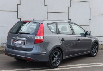 Hyundai i30 I CW Facelifting 1.6 DOHC CVVT 126KM 2011 Hyundai i30 1.6 Ben.125KM/Lift/ I, zdjęcie 7