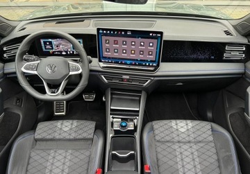 Volkswagen Tiguan III 2024 Volkswagen Tiguan 4Motion R-Line Pakiety, Kamera 360, Hak, Matrix, GPS, A, zdjęcie 4