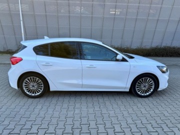 Ford Focus IV Hatchback 1.5 EcoBoost 150KM 2019 Ford Focus Full LedNaviAsystent ParkowaniaST-LINEFull OpcjaORYGINALNY LAKI, zdjęcie 3