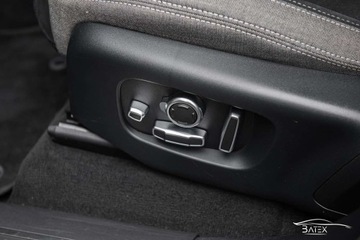 Land Rover Range Rover Velar SUV 2.0 Si4 300KM 2019 Range Rover Velar 2.0 300KM R-Dynamic Panorama HeadUp Masaże Kamery SalonPL, zdjęcie 18