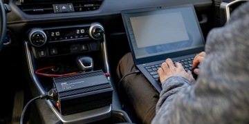 Автомобильный преобразователь Newell 12 В/230 В, 500 Вт