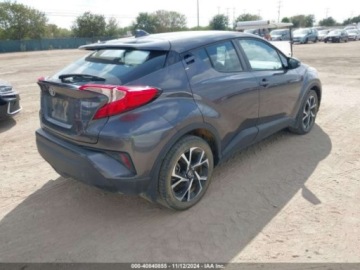 Toyota C-HR I 2022 Toyota C-HR xle, 2022r., 2.0L 2.0 Benzyna 144KM, zdjęcie 2