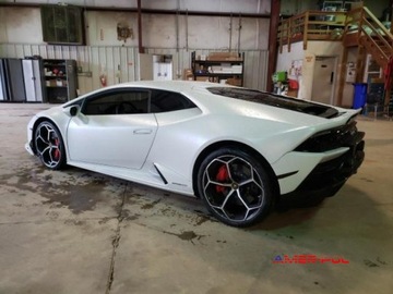 Lamborghini Huracan 2020 Lamborghini Huracan 2020 r., 5,2 L EVO od ubezpieczalni 5.2 Benzyna 630KM, zdjęcie 3