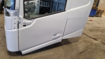дверь кабины капот бардачок volvo fh4 Globetrotter
