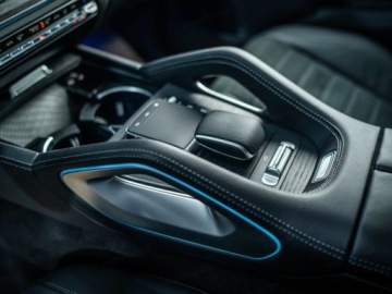 Mercedes GLE V167 SUV Facelifting 2.0 300d 269KM 2025 MERCEDES-BENZ GLE 300 d 4-Matic AMG Line 2.0 (269KM) 2025, zdjęcie 8