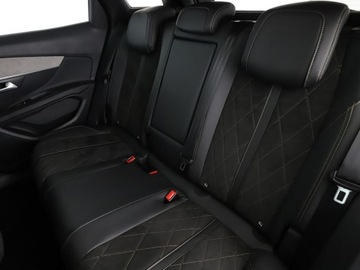 Peugeot 3008 II Crossover 2.0 BlueHDi 180KM 2017 Peugeot 3008 GT Line automat panorama 180KM navi, zdjęcie 16