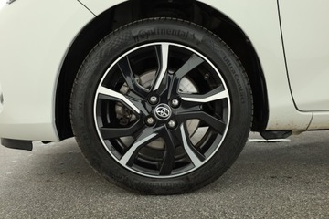 Toyota Yaris III Hatchback 5d Facelifting Hybrid 100KM 2016 Toyota Yaris 1.5 Hybrid, Salon Polska, Automat, zdjęcie 11