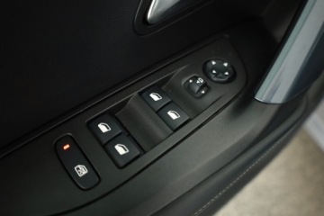 Peugeot 2008 II SUV 1.2 PureTech 100KM 2020 Peugeot 2008 1.2 PureTech, Skóra, Klima, zdjęcie 19