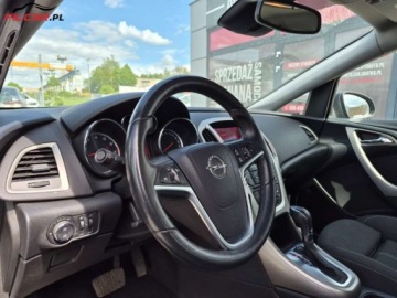 Opel Astra J Sports Tourer 1.6 Twinport ECOTEC 115KM 2011 Opel Astra GWARANCJA AUTOMAT Drugi komplet kol 1.6 Benzyna Mozliwa zamian, zdjęcie 4