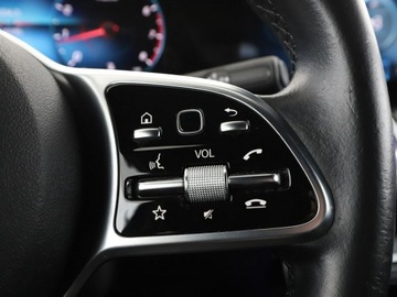 Mercedes Klasa B W247 Sports Tourer 1.3 B180  136KM 2019 Mercedes B 180 Progressive automat skóra navi, zdjęcie 31