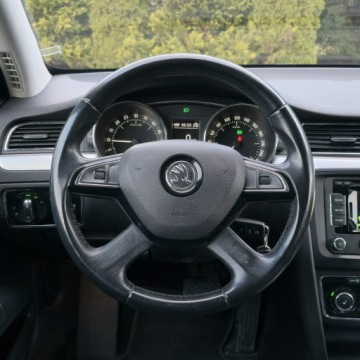 Skoda Superb II Outdoor 2.0 TDI CR DPF  140KM 2015 Škoda Superb Skoda Superb 2.0 TDI DSG Comfort, zdjęcie 34