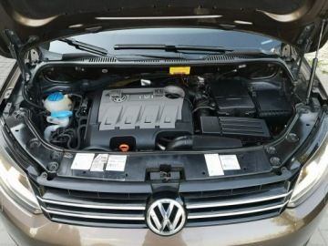 Volkswagen Touran II 1.6 TDI 105KM 2011 Volkswagen Touran 1.6 TDI 105KM Klimatronic, zdjęcie 26