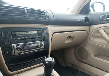 Volkswagen Passat B5 Sedan 1.9 TDI 110KM 1999 Volkswagen Passat Volkswagen Passat 1.9 Diesel 110KM, zdjęcie 10