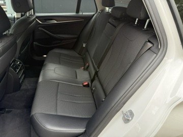 BMW Seria 5 G30-G31 2018 BMW 525 Serwis ASO. Virtualny kokpit. Kamera 360, zdjęcie 11