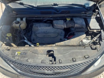 Chrysler Pacifica II 2019 Chrysler Pacifica Touring Plus 2019 3.6 Benzyna 287KM, zdjęcie 6