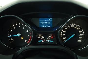 Ford Focus III Kombi 1.0 EcoBoost 125KM 2013 Ford Focus 1.0 EcoBoost, Klima, Parktronic,ALU, zdjęcie 7