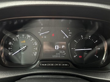 Toyota Proace II Furgon Medium 2.0 D-4D 177KM 2018 Toyota PROACE VERSO 2.0 D4-D Long Business Toyota, zdjęcie 18