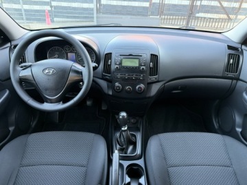 Hyundai i30 I CW Facelifting 1.4 DOHC 109KM 2012 Hyundai i30 Kombi TYLKO 131tyśkm! 1WŁAŚCICIEL 2012 1.4Prosta Benzyna KLIMA, zdjęcie 7