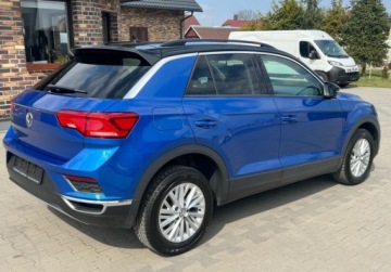 Volkswagen T-Roc I SUV 1.0 TSI 115KM 2020 Volkswagen T-Roc Kamera Elektryczna klapa Zmieniarka Klimatronik Benzyna, zdjęcie 2