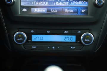 Toyota Avensis III Wagon Facelifting 2015 2.0 D-4D 143KM 2018 Toyota Avensis 2.0 D-4D, Salon Polska, Serwis ASO, zdjęcie 9