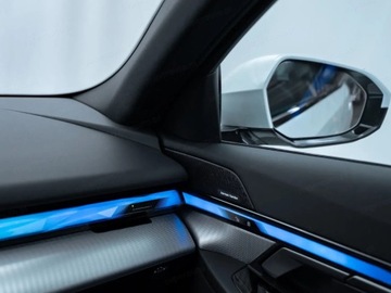 BMW Seria 5 G90-91 2025 BMW Seria 5 520i Sport Sedan 2.0 (208KM) 2025, zdjęcie 12