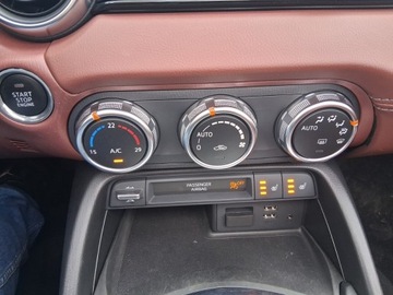 Mazda MX-5 IV Soft Top 2.0 SKY-G 160KM 2017 Mazda MX5 RF Targa 2.0 160KM FULL LED Skóra Bose Navi EUROPA NIE z USA !!!, zdjęcie 26