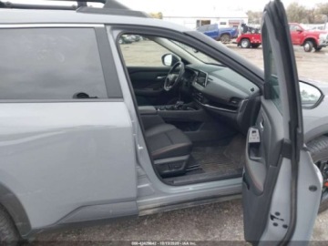 Nissan 2025 Nissan Rogue Rock Creek 2025 1.5l 1.5 Benzyna 201KM, zdjęcie 11