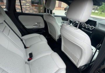 Mercedes EQA SUV 250 190KM 2021 Mercedes-Benz EQA Kamera Wirtualny kokpit Nawigacja Elektryczny 190KM, zdjęcie 31