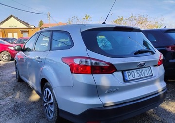 Ford Focus III Kombi 1.6 Duratorq TDCi DPF 115KM 2012 Ford Focus 122012r, SALON POLSKA. Lekko przetarty prawy bok. Jezdzi 1.6, zdjęcie 4