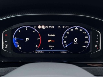 Volkswagen Arteon Fastback Facelifting 2.0 TDI 200KM 2022 Volkswagen Arteon 2.0TDI 200KM R-Line 4x4 DSG SerwisASO Acc Led Virtual Ha, zdjęcie 23