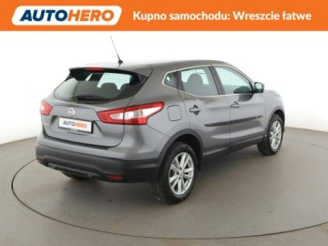 Nissan Qashqai II Crossover 1.6 DIG-T 163KM 2016 Nissan Qashqai klima auto navi grzane fotele, zdjęcie 6
