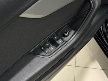 Audi A4 B9 Limousine Facelifting 2.0 35 TFSI 150KM 2023 Audi A4 Limousine 35 TFSI S Line / 1 właściciel /, zdjęcie 19