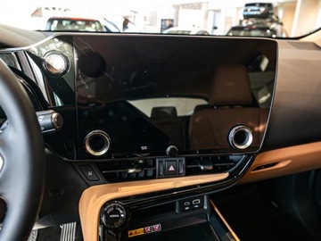 Lexus NX II SUV Facelifting 2.5 350h 200KM 2025 Od ręki - 350h Omotenashi 2.5 Hybrid AWD 200KM | Podgrzewane fotele!, zdjęcie 12