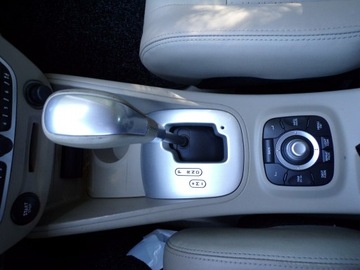 Renault Megane II Kombi 2.0 16V CVT 140KM 2009 Renault Megane Skrzynia /Automatyczne /Skóry, zdjęcie 18