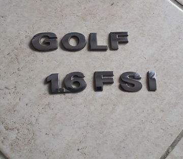 NÁPIS ZNAK ZADNÍ KRYT VW GOLF 4 IV 1.6