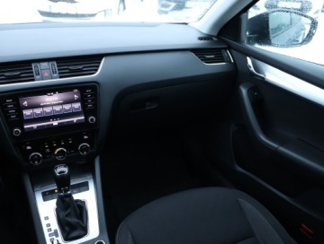 Skoda Octavia III Kombi Facelifting 1.5 TSI ACT 150KM 2019 Skoda Octavia 1.5 TSI, Salon Polska, DSG, Klima, zdjęcie 7