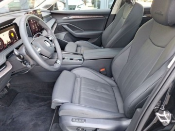 Skoda Superb III Kombi Facelifting 2.0 TDI SCR 150KM 2024 Skoda Superb LaurinKlement Matrix Panorama Navi Head-up Canton Hak FV, zdjęcie 9