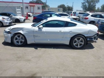 Ford Mustang VI 2021 Ford Mustang 2021 Ford Mustang EcoBoost Fastback 2.3 Benzyna 310KM, zdjęcie 13