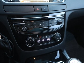 Peugeot 508 I SW Facelifting 1.6 e-HDi 115KM 2015 Peugeot 508 1.6 HDi, Navi, Klima, Klimatronic, zdjęcie 17