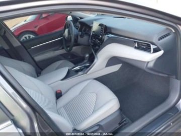 Toyota Camry IX 2023 Toyota Camry Se Hybrid, 2023r., 2.5L 2.5 Benzyna 176KM, zdjęcie 8