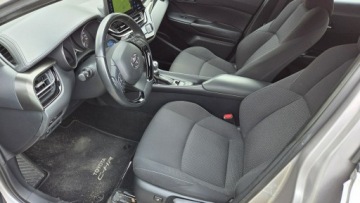 Toyota C-HR I Crossover 1.8 Hybrid 122KM 2018 Toyota C-HR 1.8HSD 122KM Kamera Astyst Parkow, zdjęcie 8