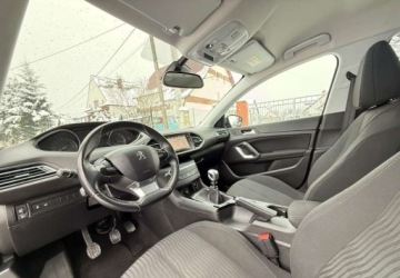 Peugeot 2016 Peugeot 308 Peugeot 308 PureTech 130 Stop amp Start Allure 1.2 Benzyna, zdjęcie 10