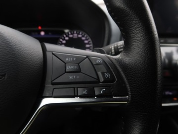 Nissan Juke II Crossover 1.0 DIG-T 117KM 2020 Nissan Juke 1.0 DIG-T, Salon Polska, Serwis ASO, zdjęcie 18