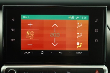 Citroen C4 Cactus Crossover Facelifting 1.2 PureTech 82KM 2018 Citroen C4 Cactus 1.2 PureTech, Salon Polska, zdjęcie 9