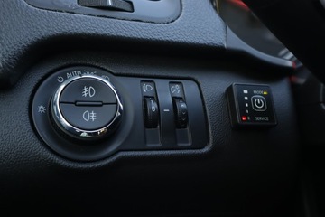 Opel Insignia I Sports Tourer 1.4 Turbo ECOTEC Start/Stop 140KM 2011 Opel Insignia 1.4 Turbo, GAZ, Klima, Klimatronic, zdjęcie 17