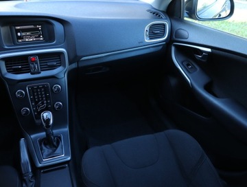 Volvo V40 II Hatchback 2.0 D3 150KM 2015 Volvo V40 Cross Country 2.0 D3, Salon Polska, zdjęcie 7